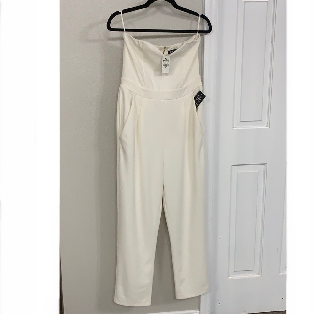 Express elegant cream sleeveless sweetheart beckline jumpsuit
